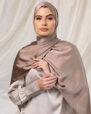 Long Trendy Silk Crepe Hijab Hot Selling Satin Crinkle Hijab for Muslim Women Satin Hijab Islamic Headscarf Ewkiki