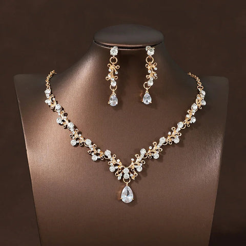 Bridal Wedding Jewelry 4-piece Set, Alloy Crystal Crown&Crystal Necklace&Earrings Women's Classic Wedding Tiaras Ewkiki